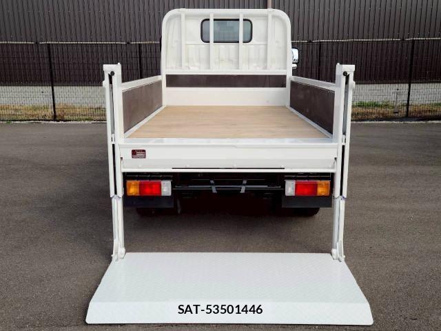 Hino DUTRO 2019-01 6214116-10