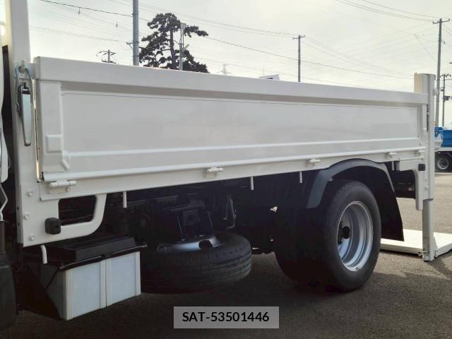 Hino DUTRO 2019-01 6214116-15