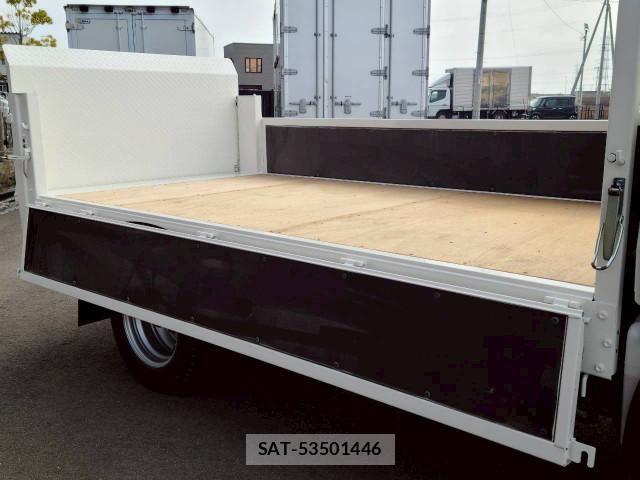 Hino DUTRO 2019-01 6214116-17