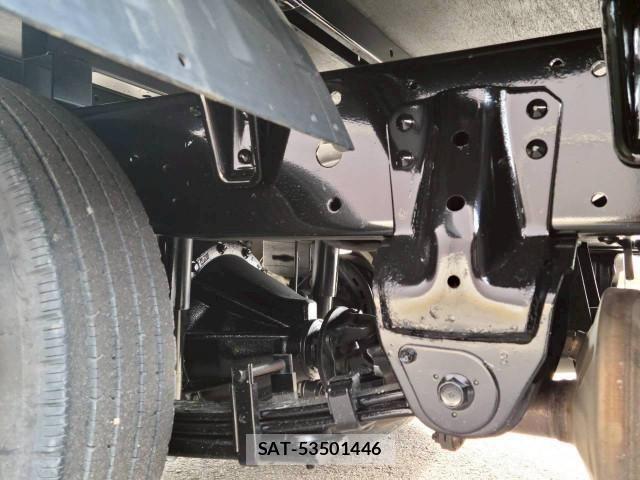 Hino DUTRO 2019-01 6214116-26