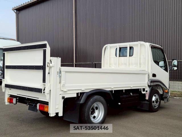 Hino DUTRO 2019-01 6214116-3