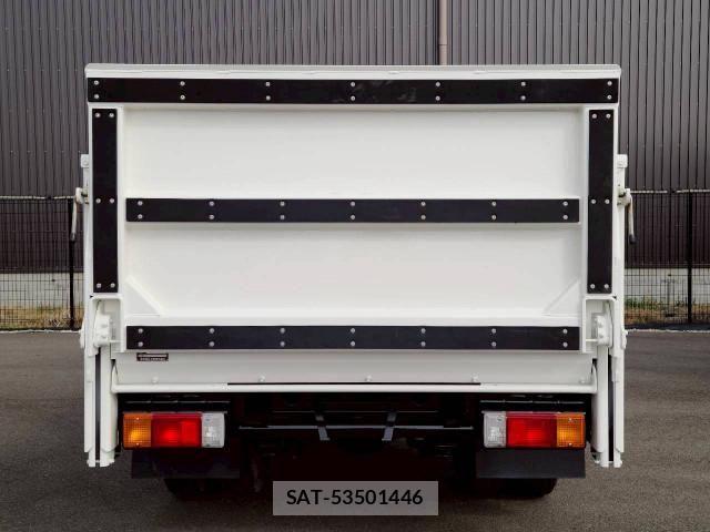 Hino DUTRO 2019-01 6214116-4