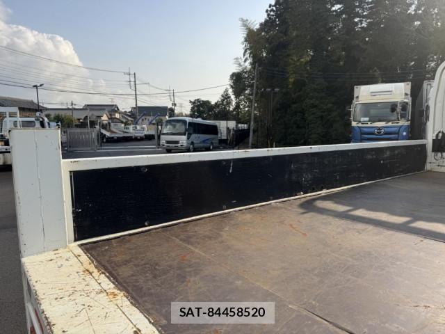 Hino DUTRO 2014-12 6243664-11