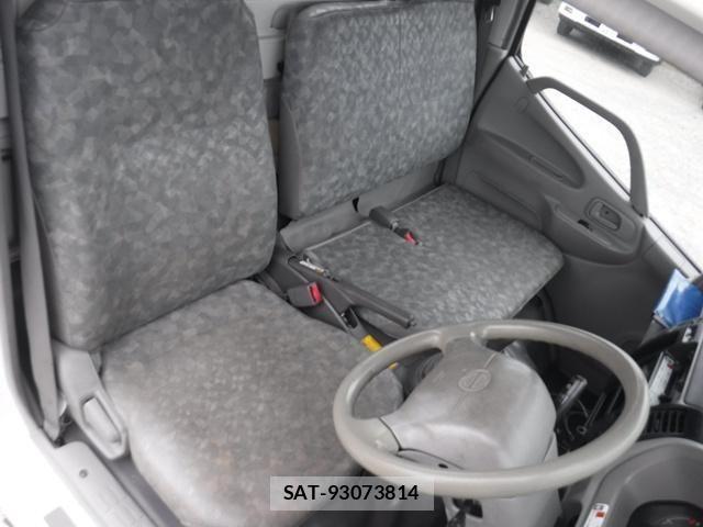 Hino DUTRO 2008-03 6243638-15