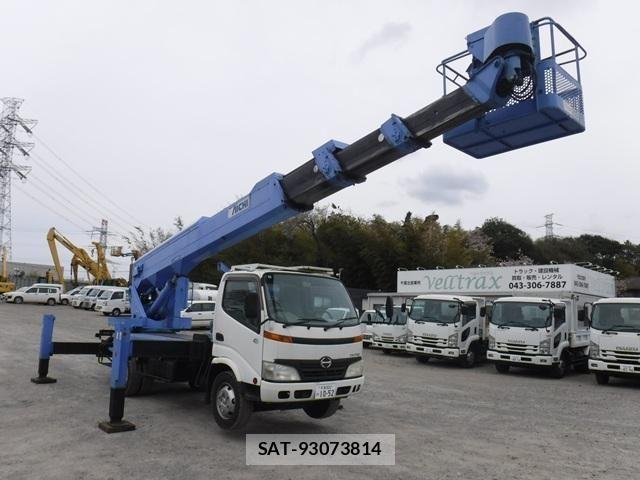 Hino DUTRO 2008-03 6243638-18