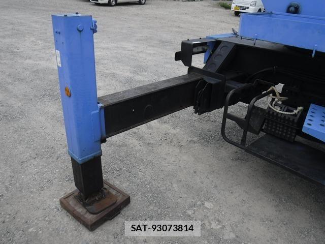 Hino DUTRO 2008-03 6243638-24