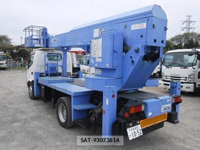 Hino DUTRO 2008-03 6243638-4