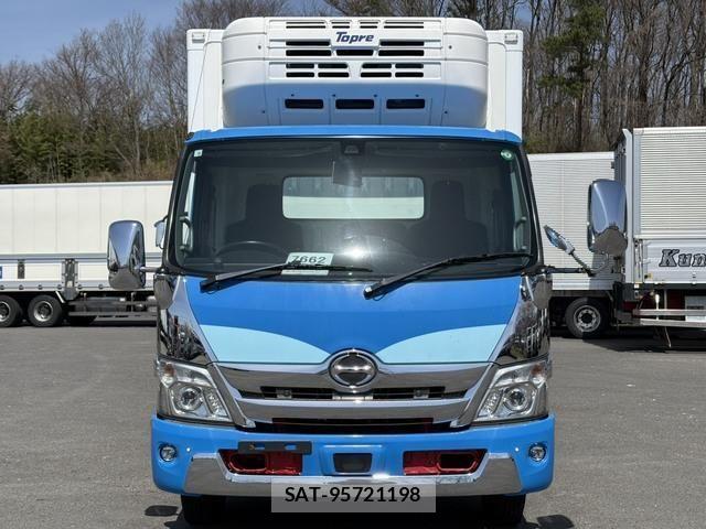 Hino DUTRO 2019-09 6243663-1