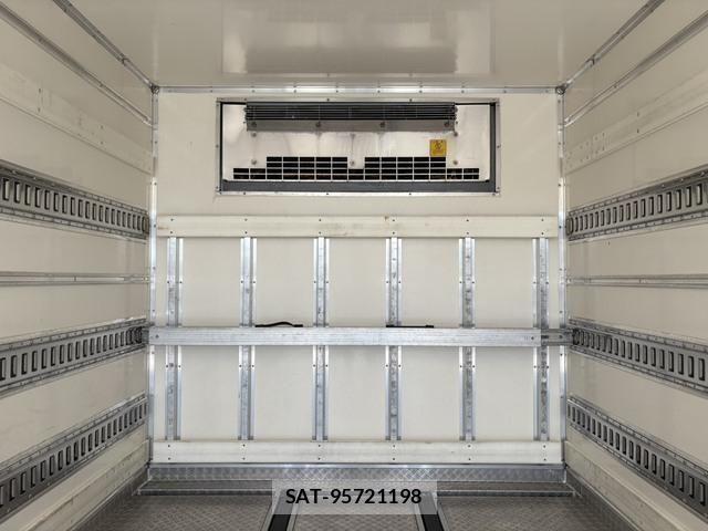 Hino DUTRO 2019-09 6243663-24