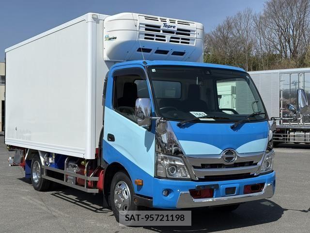 Hino DUTRO 2019-09 6243663-2