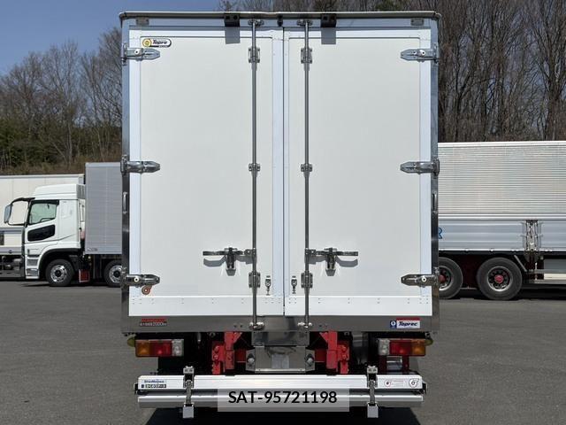 Hino DUTRO 2019-09 6243663-6