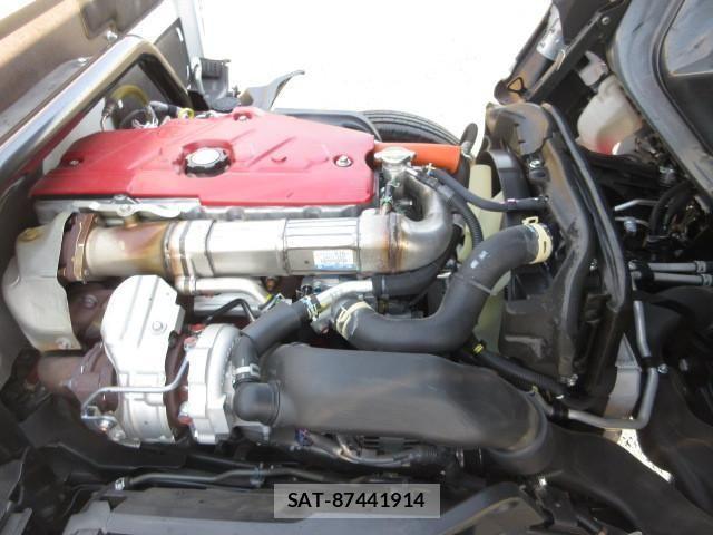 Hino DUTRO 2021-05 6243637-27