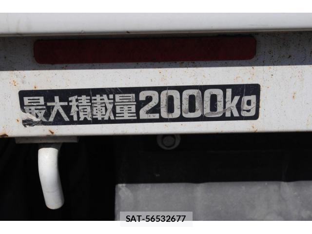 Hino DUTRO 2017-12 6243642-11