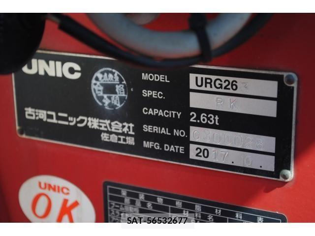 Hino DUTRO 2017-12 6243642-28