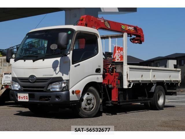 Hino DUTRO 2017-12 6243642-5
