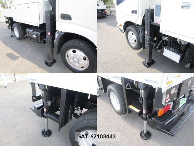 Hino DUTRO 2017-01 6243623-15