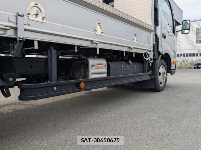 Hino DUTRO 2024-06 6263906-12