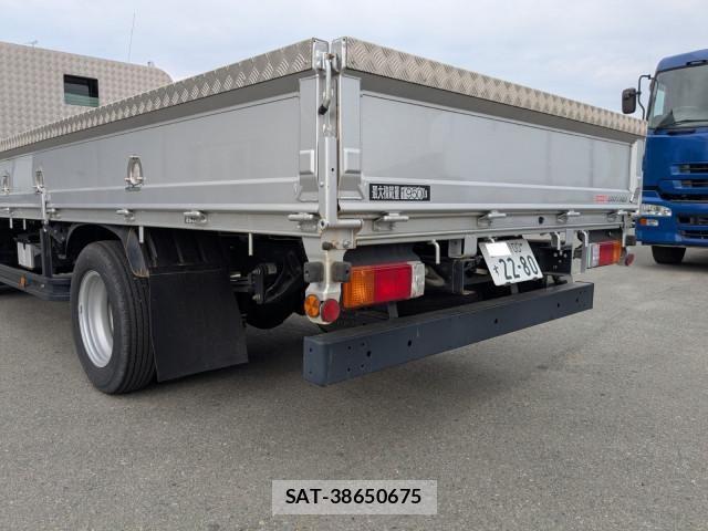 Hino DUTRO 2024-06 6263906-4