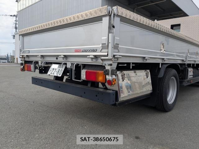 Hino DUTRO 2024-06 6263906-5