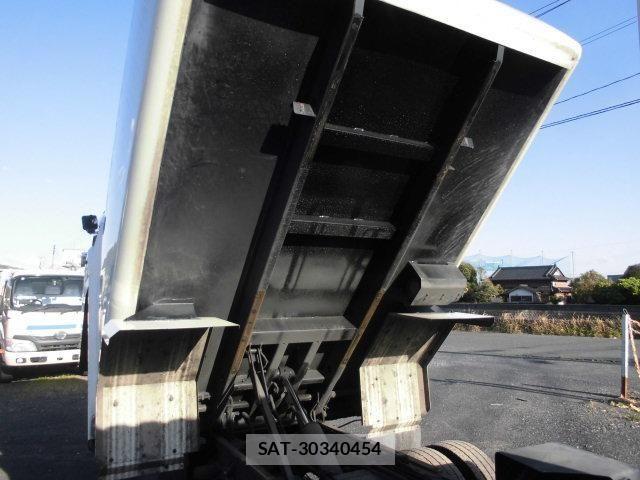 Hino DUTRO 2019-02 6263909-10