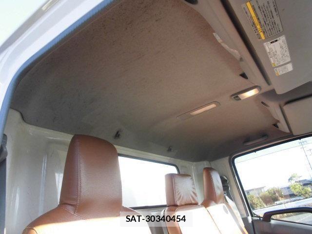 Hino DUTRO 2019-02 6263909-26