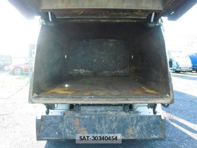 Hino DUTRO 2019-02 6263909-6