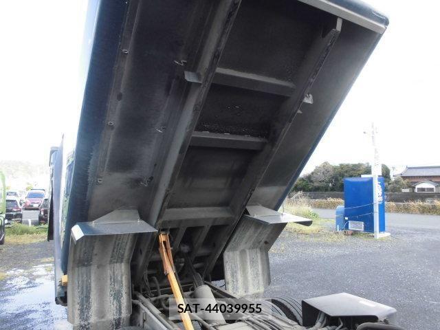 Hino DUTRO 2015-03 6263912-12