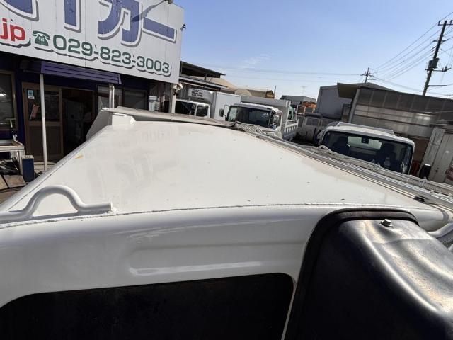Hino DUTRO 2017-11 6270282-14