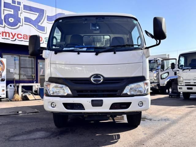 Hino DUTRO 2017-11 6270282-1
