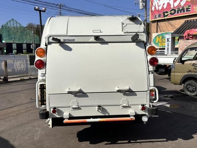 Hino DUTRO 2017-11 6270282-5