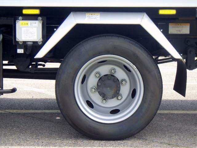 Hino DUTRO 2023-10 6274320-20