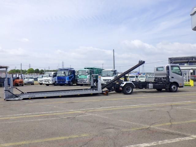 Hino DUTRO 2023-10 6274320-27