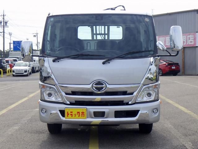 Hino DUTRO 2023-10 6274320-2