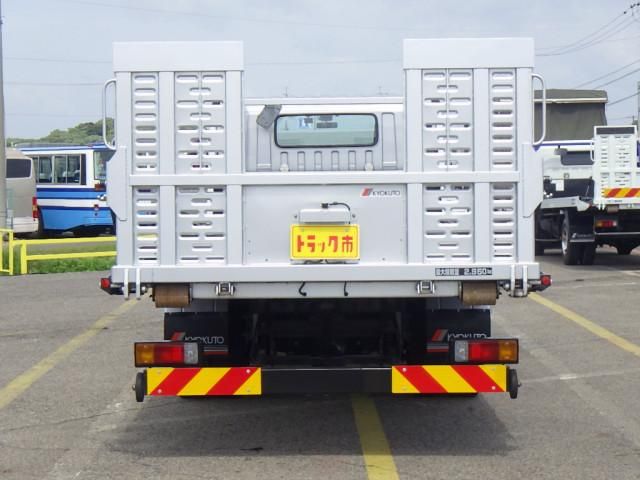 Hino DUTRO 2023-10 6274320-5