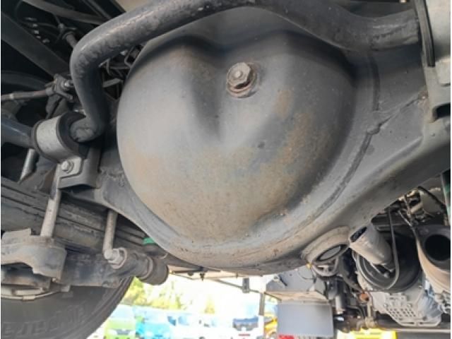 Hino DUTRO 2018-05 6274326-11