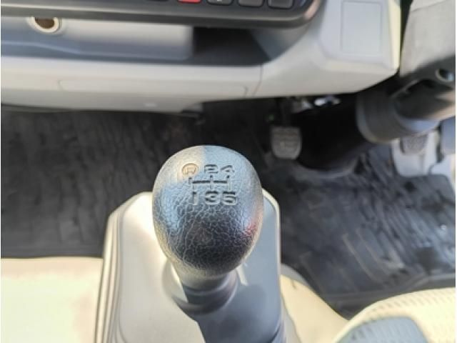 Hino DUTRO 2018-05 6274326-25