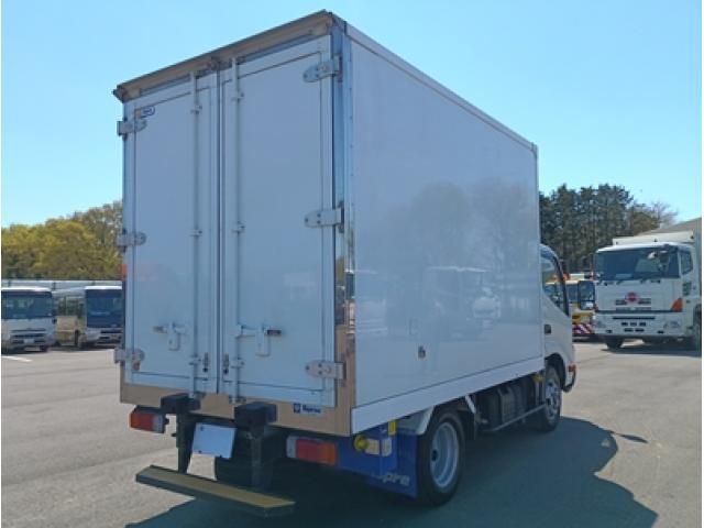 Hino DUTRO 2018-05 6274326-2