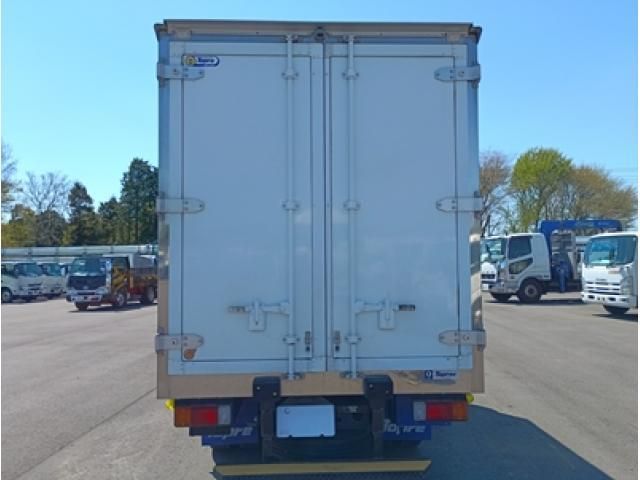 Hino DUTRO 2018-05 6274326-4