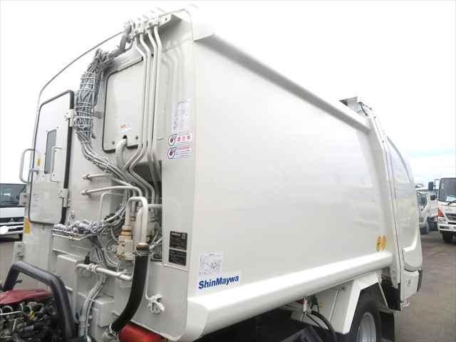 Hino DUTRO 2022-02 6274318-19