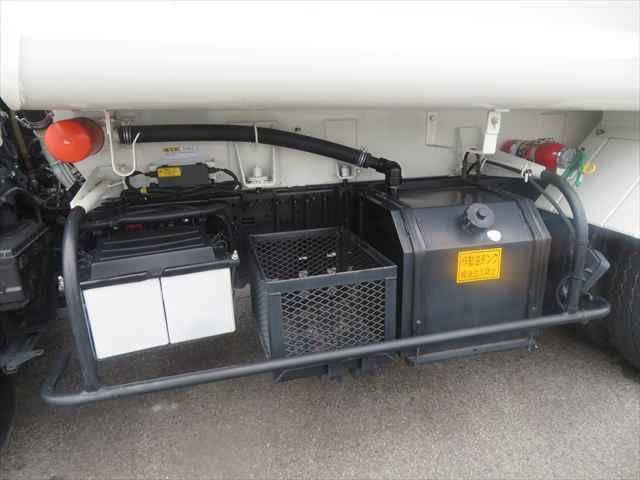Hino DUTRO 2022-02 6274318-20