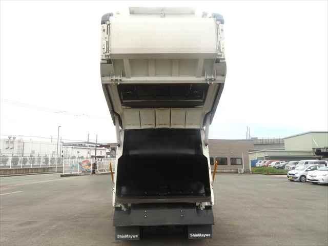 Hino DUTRO 2022-02 6274318-28