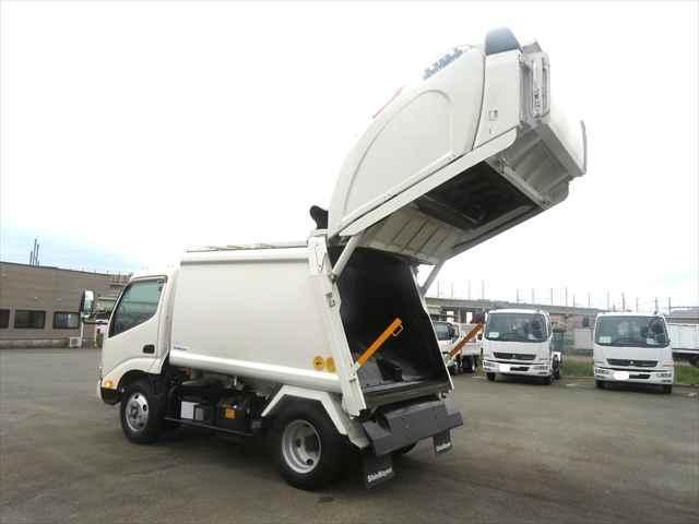 Hino DUTRO 2022-02 6274318-29