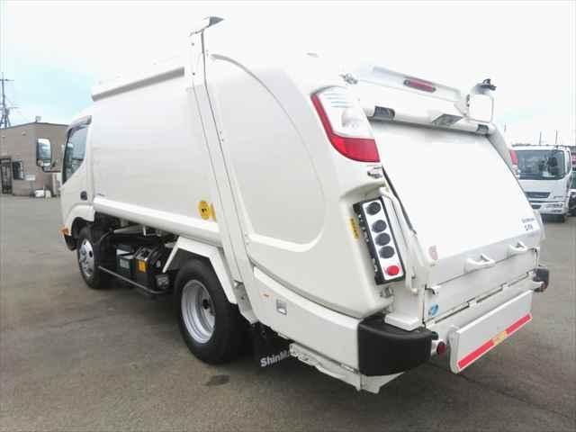 Hino DUTRO 2022-02 6274318-7