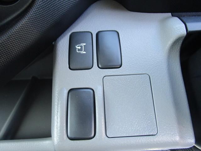 Hino DUTRO 2024-06 6274323-12