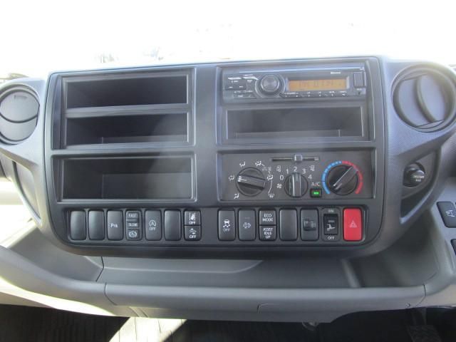 Hino DUTRO 2024-06 6274323-13