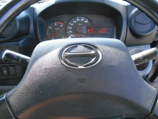 Hino DUTRO 2016-06 6270283-11