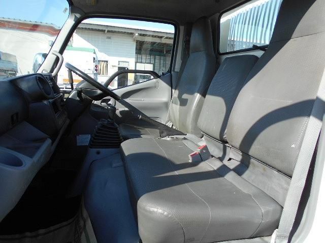 Hino DUTRO 2016-06 6270283-13