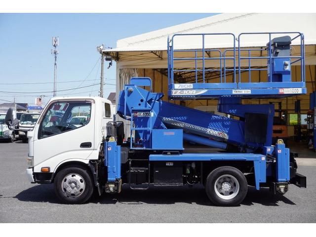 Hino DUTRO 2012-09 6274332-2