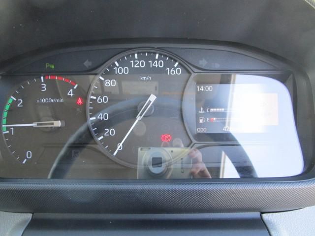 Hino DUTRO 2024-02 6274322-11