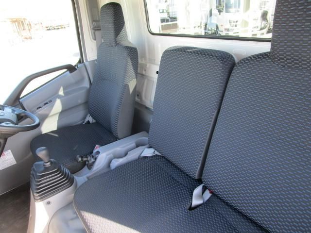 Hino DUTRO 2024-02 6274322-18